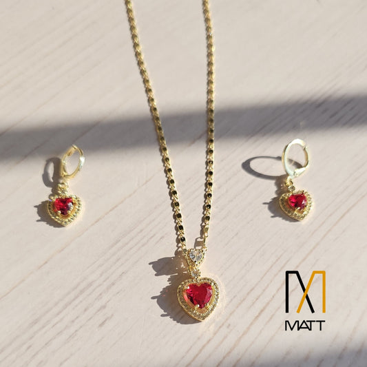 SET PREMIUM CORAZÓN DE FUEGO CADENA Y ARITOS