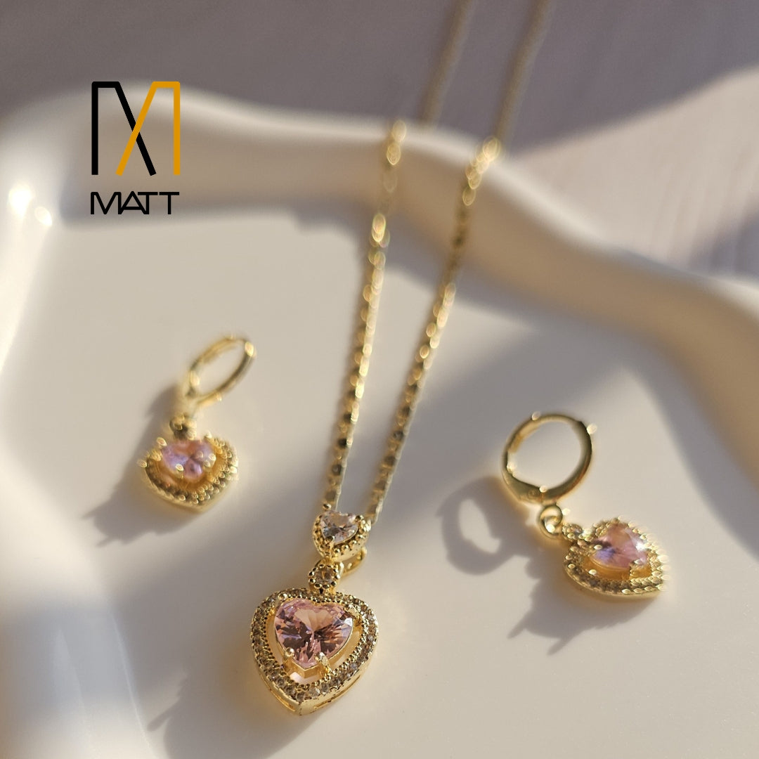 SET PREMIUM CORAZÓN DE ROSAS CADENA Y ARITOS
