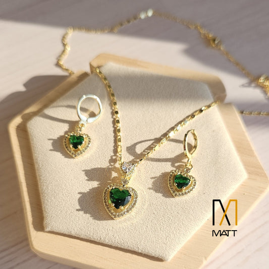 SET PREMIUM CORAZÓN REAL CADENA Y ARITOS